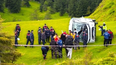 Denizli'de Taşıma Servis Aracı Kaza Yaptı: 2 Kişi Hayatını Kaybetti, 26 Kişi Yaralandı