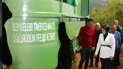 Edremit'te Yeni Bir Hizmet: Mobil Koyun Banyoluğu!